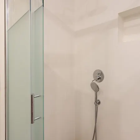 Joivy Exquisite W Pool & Parking