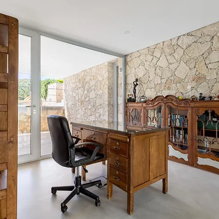 Joivy Exquisite W Pool & Parking Villa