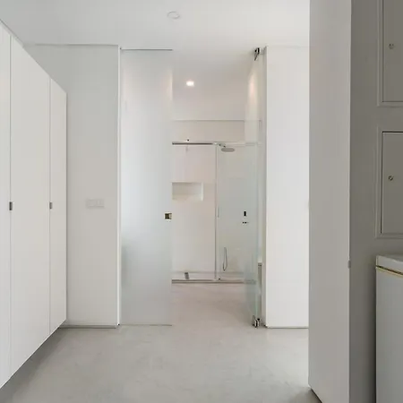 Gasthuis Guestready - Exquisite W/ Pool & Parking 4*