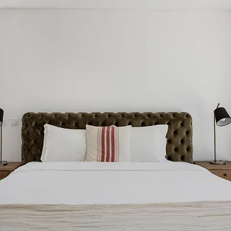 Guestready - Exquisite W/ Pool & Parking Penzion