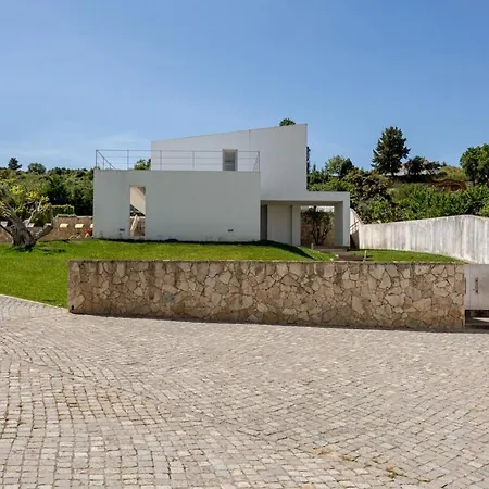 Guestready - Exquisite W/ Pool & Parking Alenquer