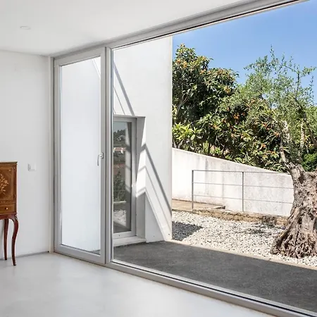Casa de hóspedes Guestready - Exquisite W/ Pool & Parking Alenquer