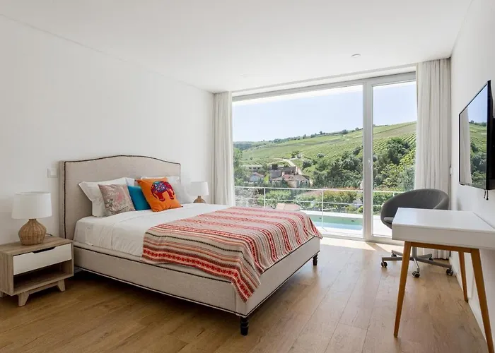 Penzion Guestready - Exquisite W/ Pool & Parking Alenquer