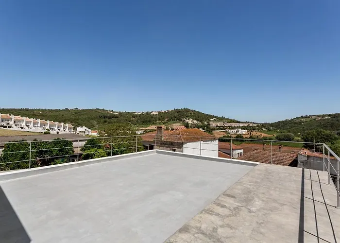 Guestready - Exquisite W/ Pool & Parking 4* Alenquer