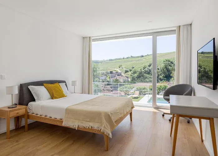 Guestready - Exquisite W/ Pool & Parking Penzion