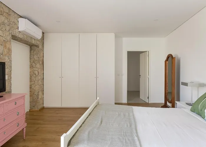 Guestready - Exquisite W/ Pool & Parking Penzion