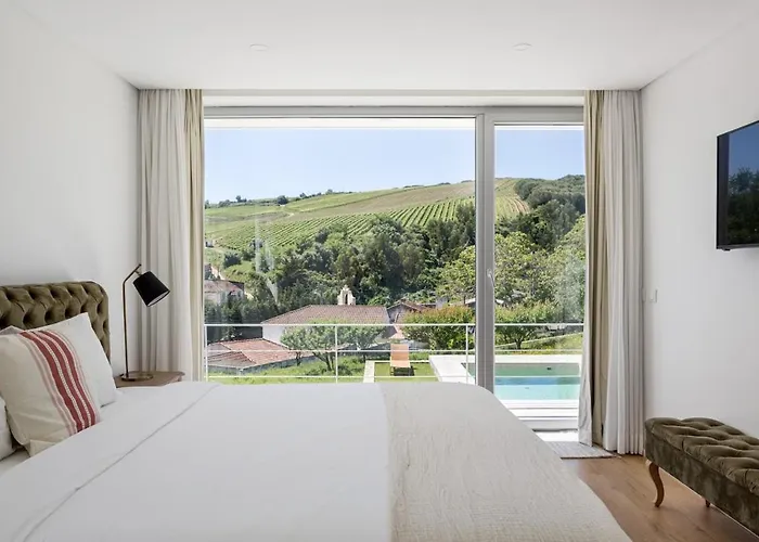 Guestready - Exquisite W/ Pool & Parking 招待所 3*