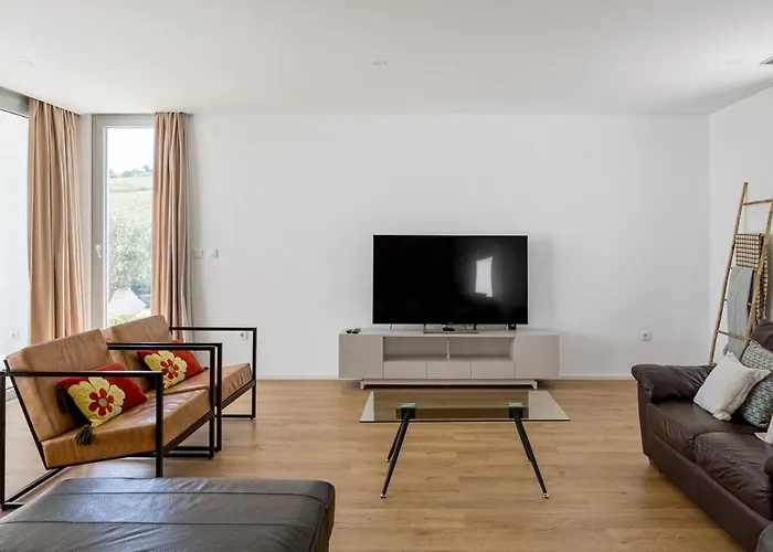 Penzion Guestready - Exquisite W/ Pool & Parking Alenquer